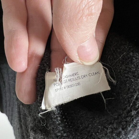 Club Monaco Cowl Neck 100% Cashmere Sweater Women’s Size XS Quiet Luxury Gray - Picture 7 of 7